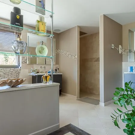 Villa In Juan-les-pins With Heated Pool *